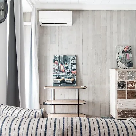 Orange - The House Of Travelers Apartment Como